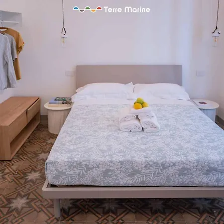 Le Stanze Dipinte, Terre Marine Affittacamere